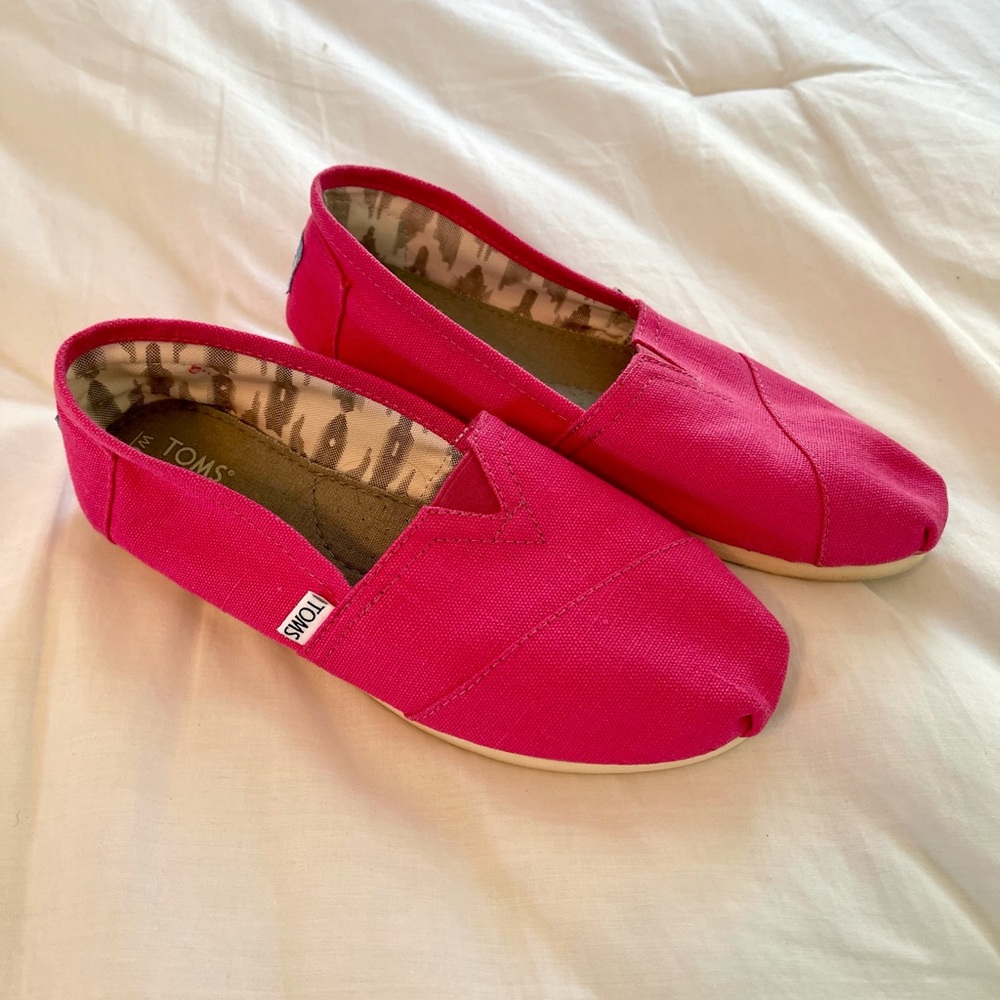 Toms spring slip on shoe